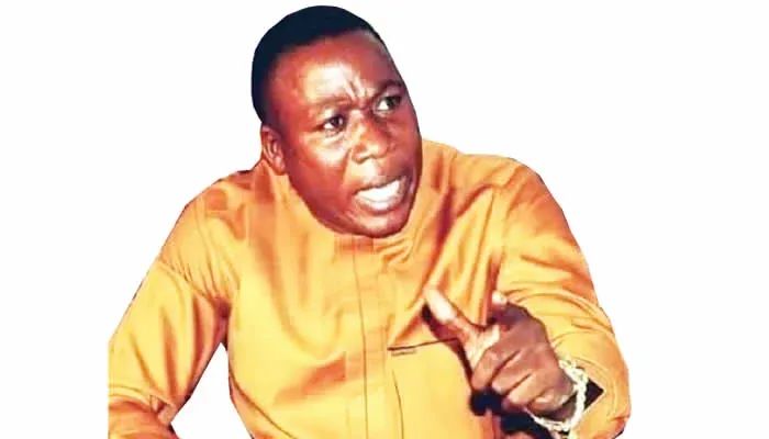 Sunday Igboho ya yi barazanar bayyana sunayen ‘yan siyasar da ke da hannu a sace ɗalibai a Ƙaramar Hukumar Oriire ta Jihar Oyo.