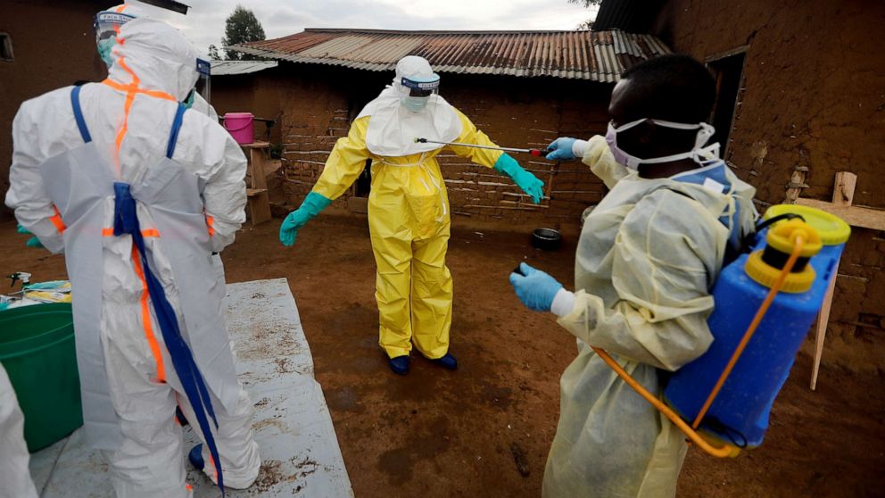 Cutar Ebola ta kashe mutane 200 inda Sama da mutane 900 suka kamu a Afrika