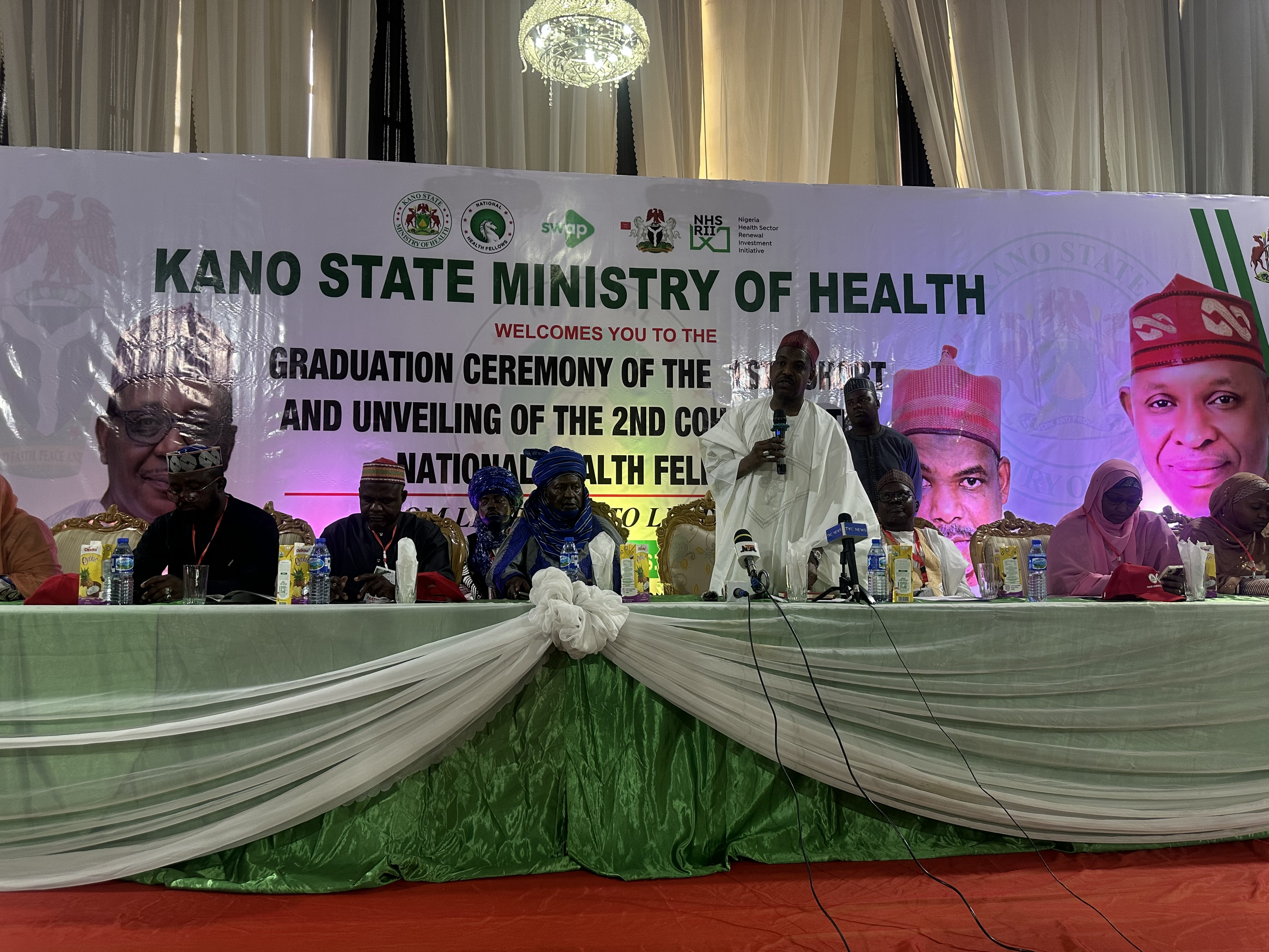 Gwamnatin jihar Kano ta gudanar da bikin yaye rukunin farko tare da kaddamar da sabon rukuni na matasa karkashin shirin bunkusa shugabanci da kwarewa a fannin lafiya