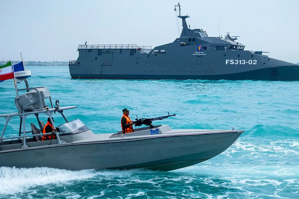 Iran ta sake rufe Mashigin Ruwan Hormuz bayan musayar sabbin hare-hare da Amurka