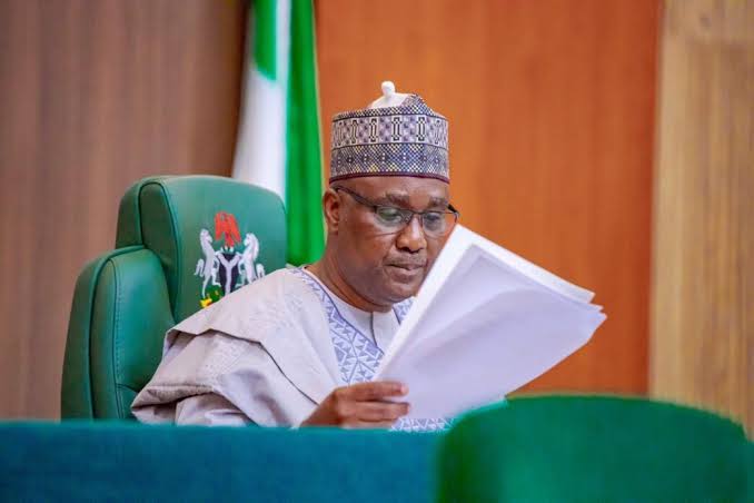 Majalisar Wakilai ta janye kudirin kafa'yan sandan jihohi, inda za ta yi nazari kan sabon kudirin da Tinubu ya aike mata